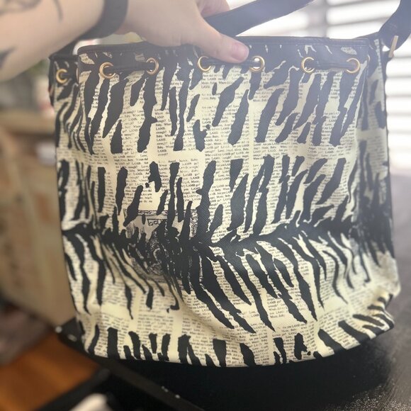 L.A.M.B. by Gwen Stefani Mandalay Newsprint Zebra Drawstring Leather Bucket Hobo - Picture 6 of 6